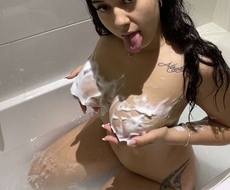 Reina Angel