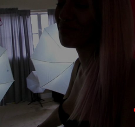 Naken läckt OnlyFans-bild av Mistress Tempted