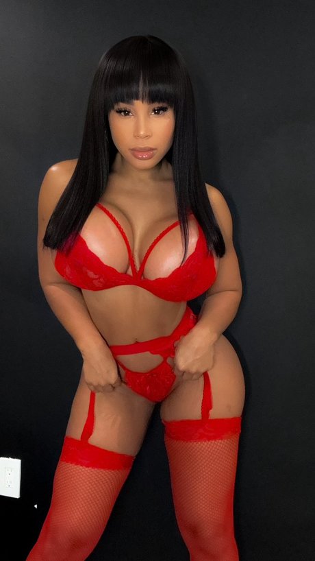Naken läckt OnlyFans-bild av Annays Fitness Annistar