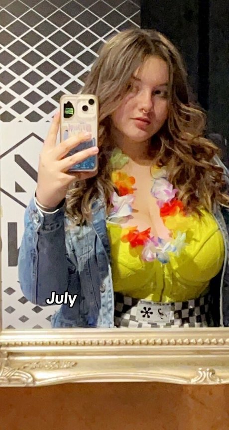 Naken läckt OnlyFans-bild av Shannon