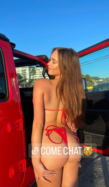 Alasti lekkinud OnlyFans-i pilt Kam Beahm