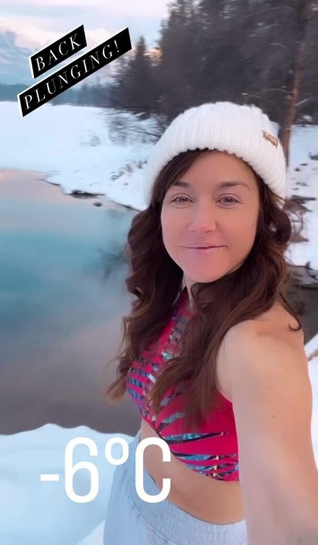 Erin Karpluk