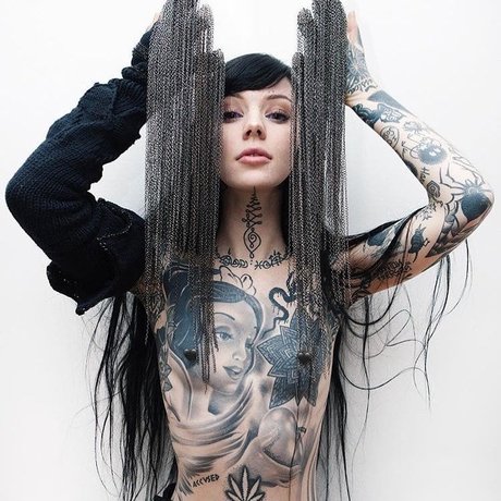 Naken läckt OnlyFans-bild av Grace Neutral