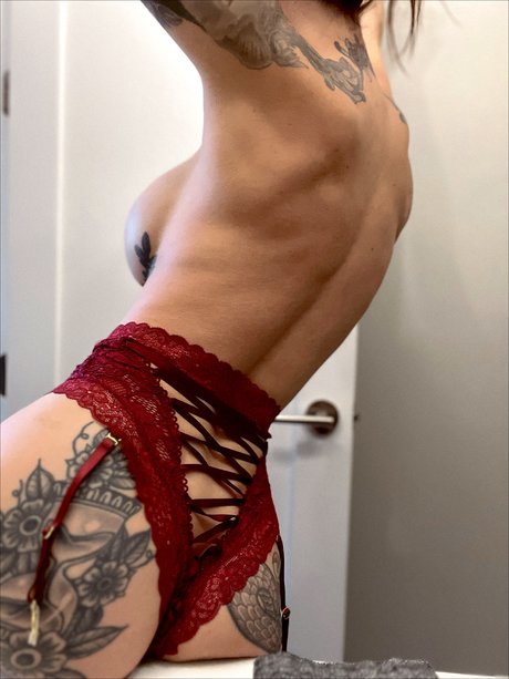 Обнаженная фотография утечки OnlyFans от Shelby White