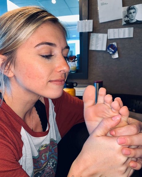 Naken läckt OnlyFans-bild av Delaney Ahern