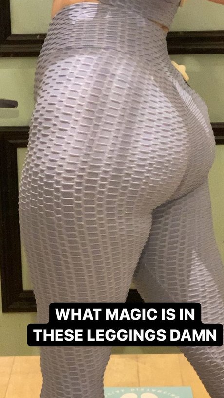 Nahá fotka uniklých OnlyFans od Succubus Sushi