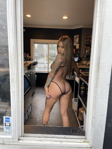 Naken läckt OnlyFans-bild av Sally Villagomez