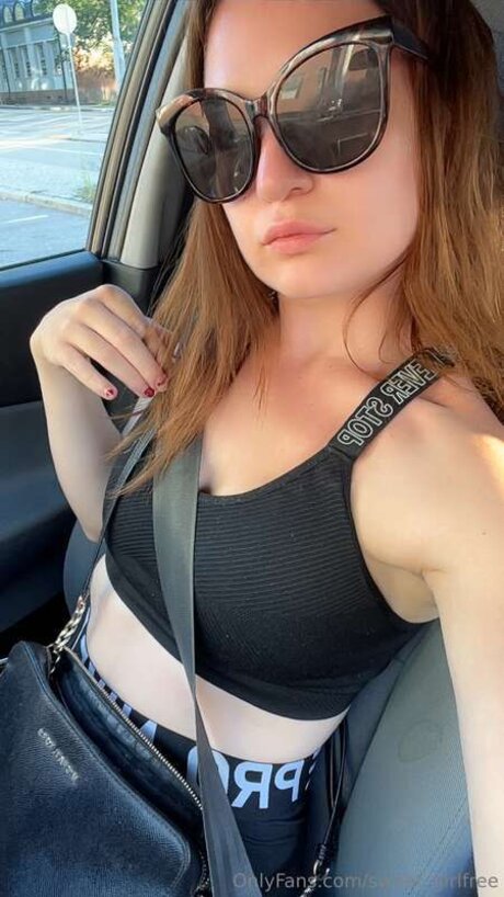 Обнаженная фотография утечки OnlyFans от Sweet Girlfree