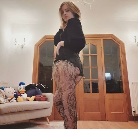 Suzy Lu