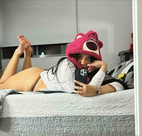Goldenzlata OnlyFans 유출 누드 사진