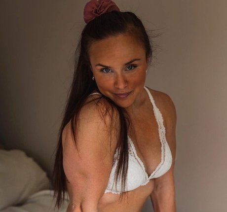 Naken läckt OnlyFans-bild av Melinda Lindmark