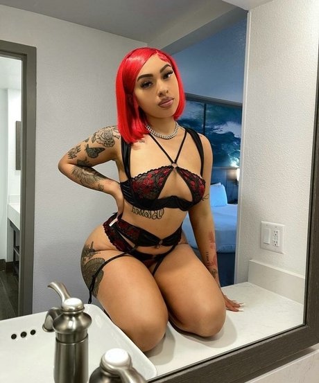 Naken läckt OnlyFans-bild av Allihaas