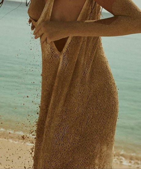 Naakte gelekte OnlyFans-foto van Sienna Raine Schmidt