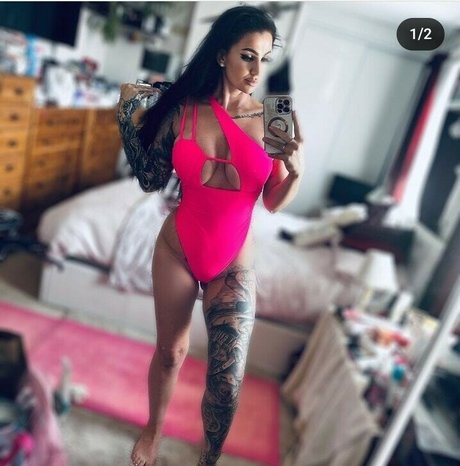 Alasti lekkinud OnlyFans-i pilt Siobhan Ward