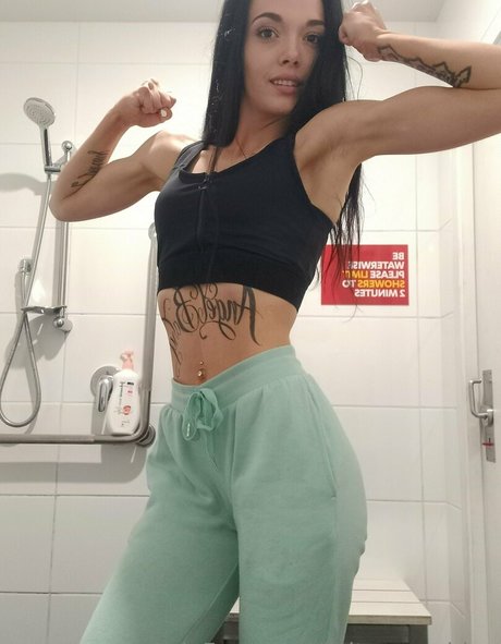 Naken läckt OnlyFans-bild av Angelbabygirllll