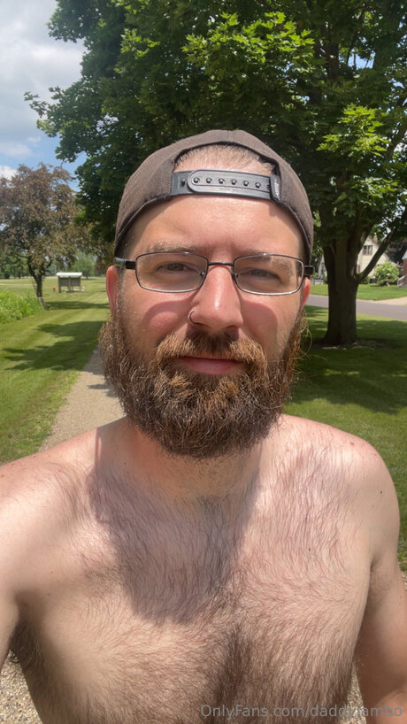 Naken läckt OnlyFans-bild av Daddyjambo