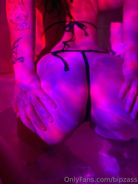 Naakte gelekte OnlyFans-foto van Bipzass