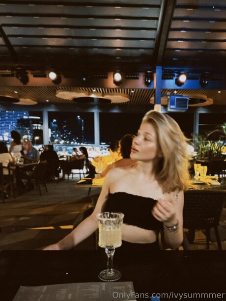 Naken läckt OnlyFans-bild av Ivysummmer