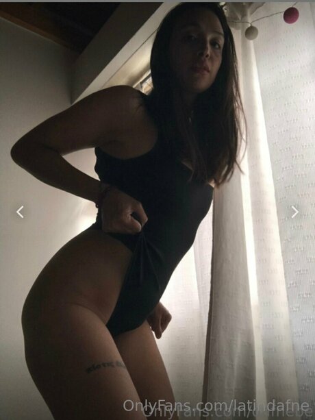 Naakte gelekte OnlyFans-foto van Latindafne