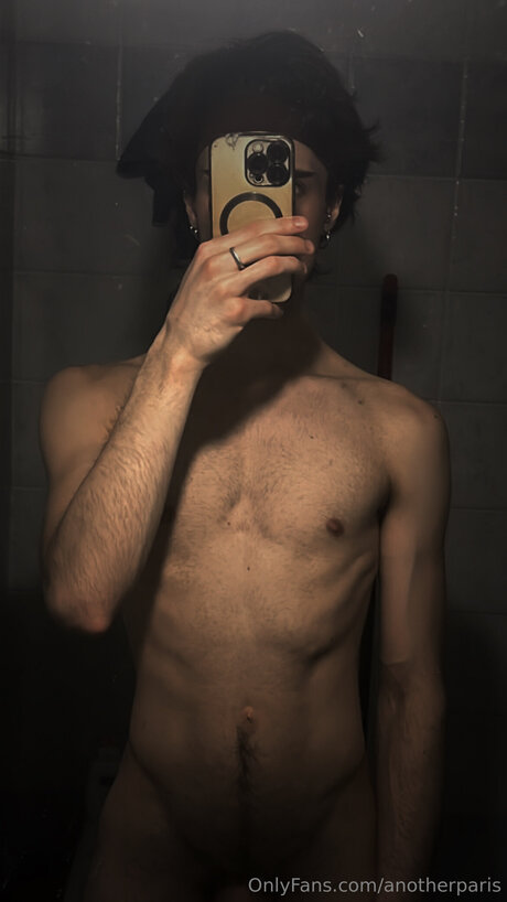 Nøgent lækket OnlyFans-billede af Anotherparis