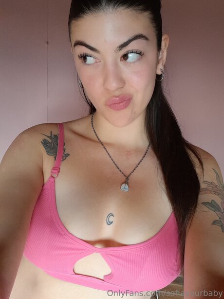 Naken läckt OnlyFans-bild av Sofiayourbaby