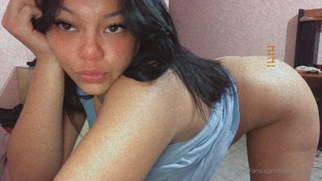 Naken läckt OnlyFans-bild av Babyassianini