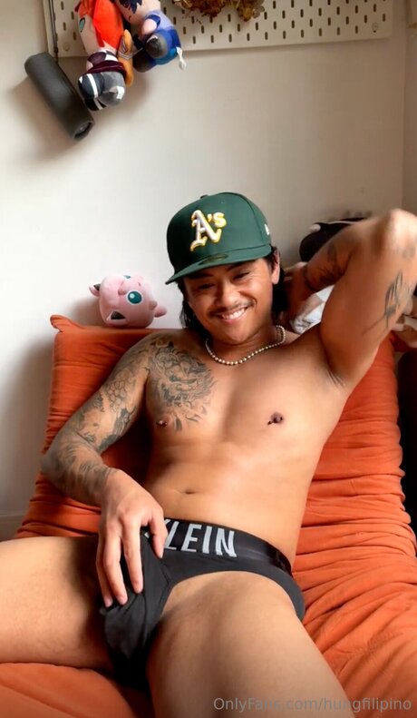 Photo nue de fuite OnlyFans de Hungfilipino