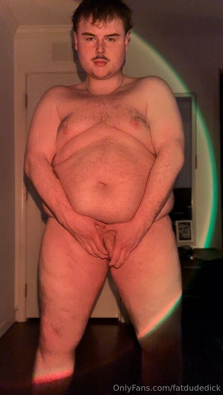 Alaston vuotanut OnlyFans-kuva Fatdudedick
