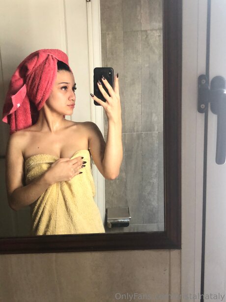 Naken läckt OnlyFans-bild av Cristalnataly