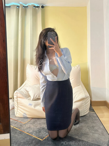 Обнаженная фотография утечки OnlyFans от Linviaslair