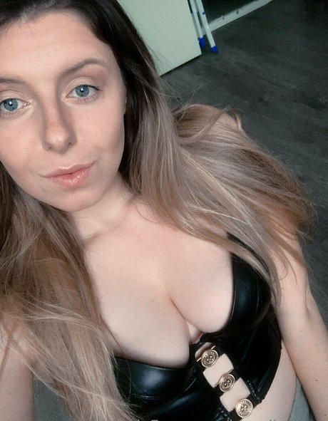 Blondieasmr