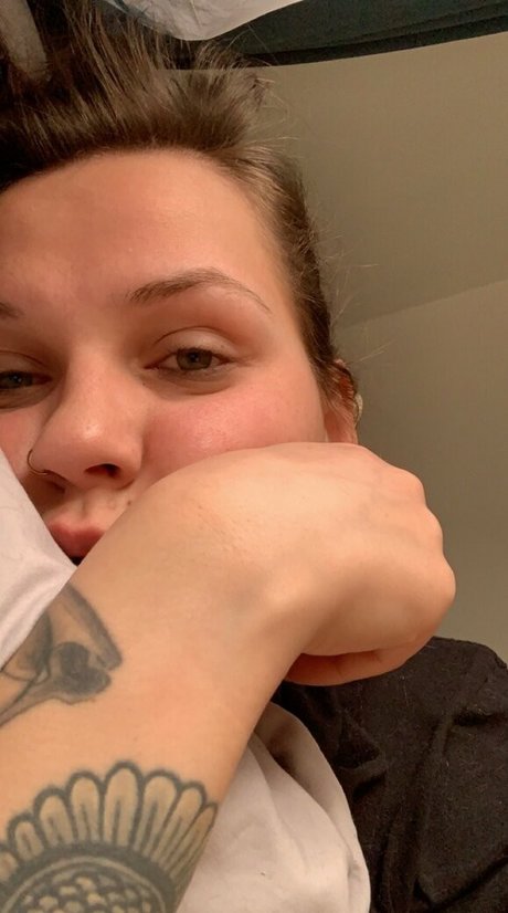 Nacktes geleaktes OnlyFans-Foto von Eeekerie