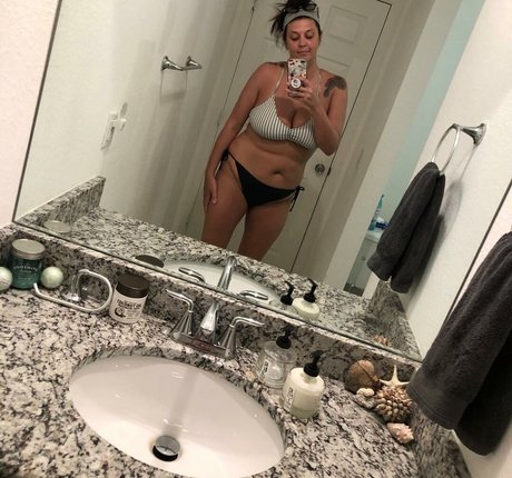 Tallnerdywoman