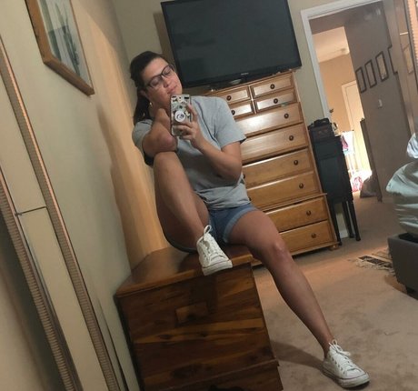 Tallnerdywoman