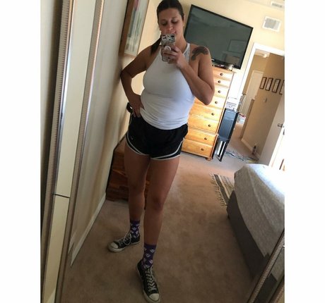 Tallnerdywoman