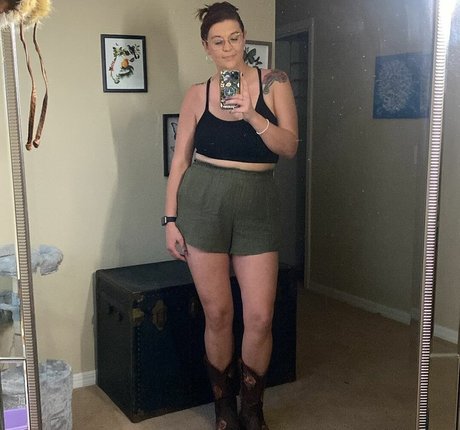 Tallnerdywoman