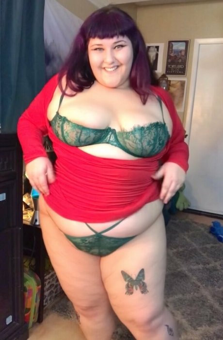 Scarletlabelle