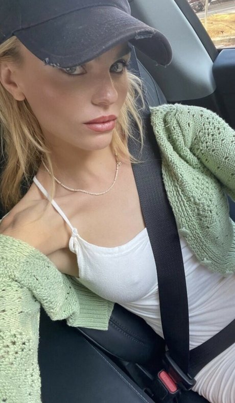 Alaston vuotanut OnlyFans-kuva Kaykayyrose