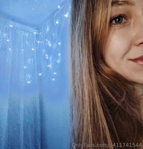 Обнаженная фотография утечки OnlyFans от U411741544