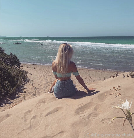 Nagie wyciekłe zdjęcie OnlyFans od Maryhotxl