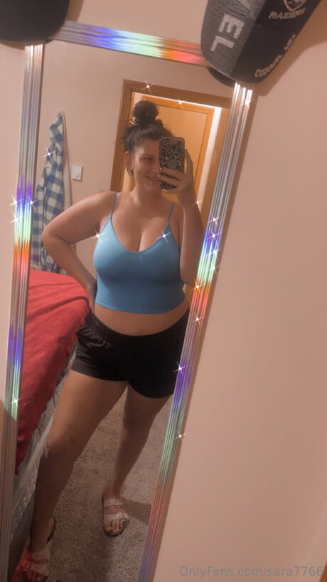 Alaston vuotanut OnlyFans-kuva Sara7766
