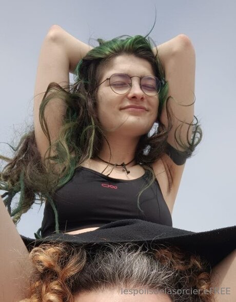 Обнаженная фотография утечки OnlyFans от Poilsdesorcier Efree