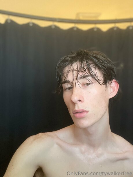 Foto nua vazada do OnlyFans de Tywalkerfree