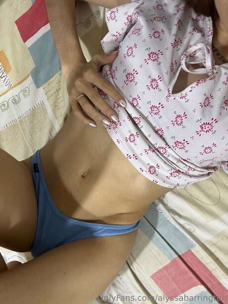 Alaston vuotanut OnlyFans-kuva Alyssabarrington