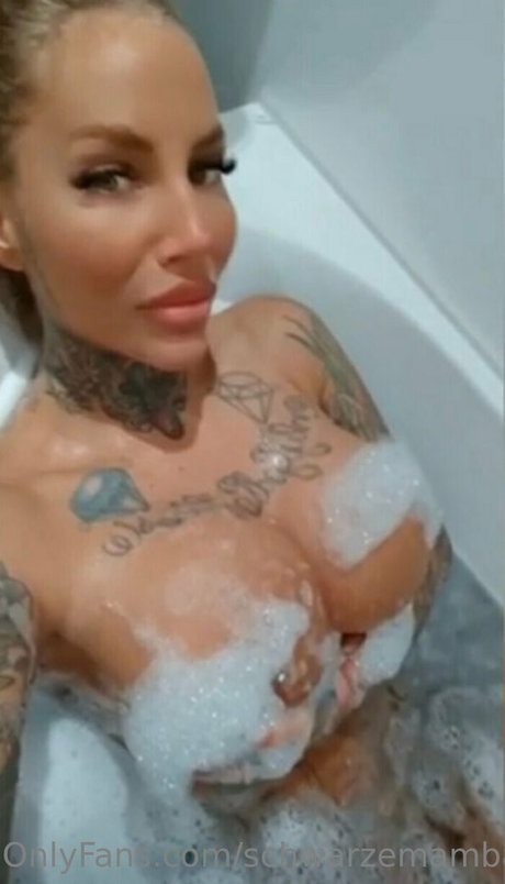 Schwarzemamba89 OnlyFans 유출 누드 사진