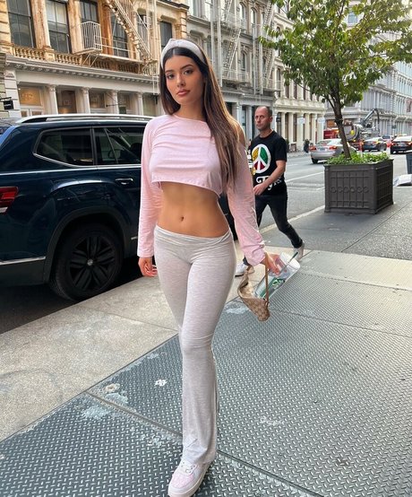 Daniella Salvi