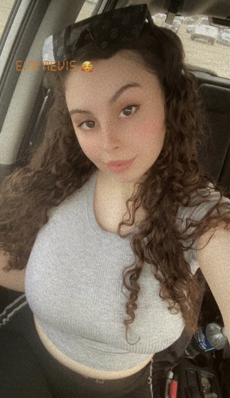 Naken läckt OnlyFans-bild av Eva Mevis