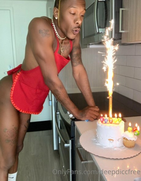 Nacktes geleaktes OnlyFans-Foto von Deepdiccfree