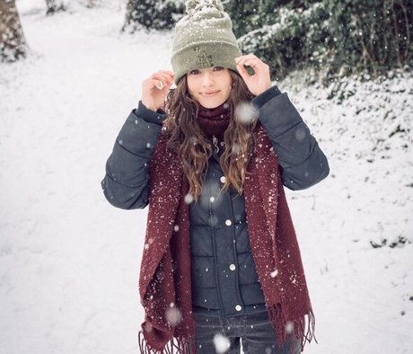 Holly Earl