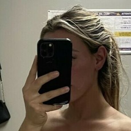 Naakte gelekte OnlyFans-foto van Ashkaytlynnxo